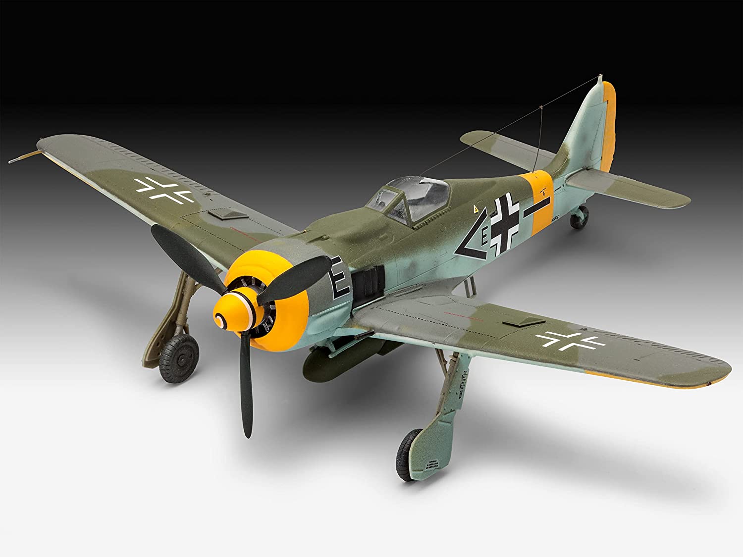 Revell Focke Wulf Fw190 F 8 Scale Model – Benjo